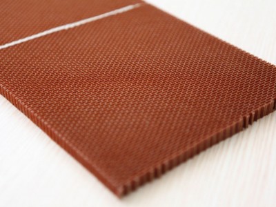 芳綸紙蜂窩與高性能纖維復合材料 制造工藝與應(yīng)用前景